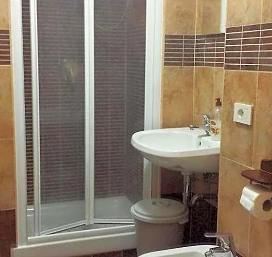 Oda ve Kahvaltı 3 Lati Di Pitagora