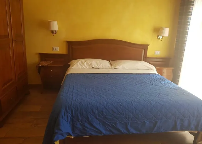 Oda ve Kahvaltı 3 Lati Di Pitagora 2*